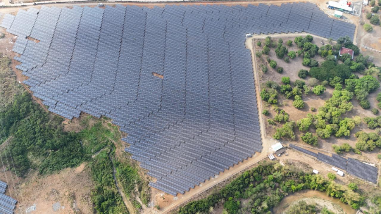 Physically completed in the fourth quarter of 2025, the BSPP utilizes 35,350 photovoltaic modules from Trina Solar, 58 Sungrow inverters, and can generate 41,000 MWh of power annually while reducing carbon emissions by 29,056 metric tons.