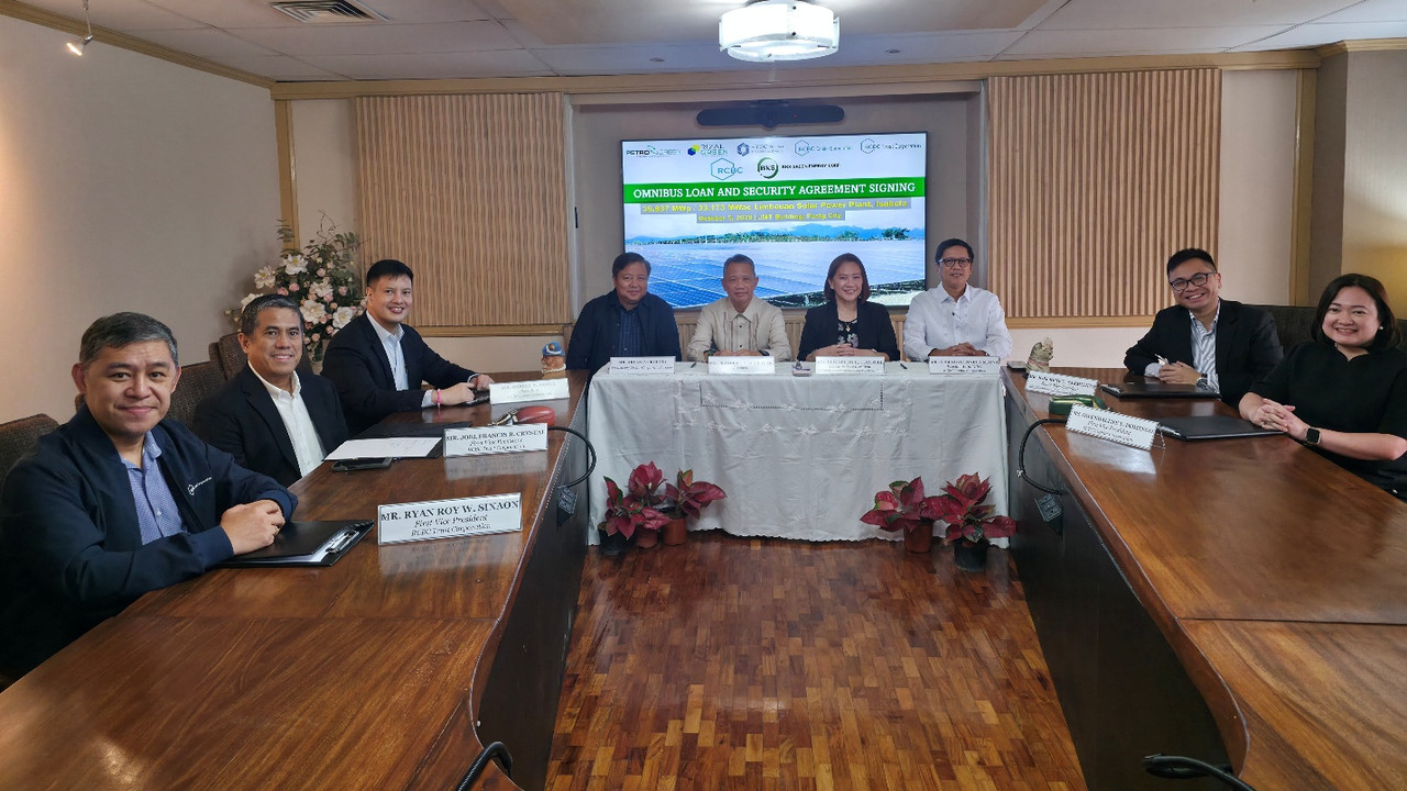 (From left) Ryan Roy W. Sinaon, Joel Francis B. Crystal, Robert R. Ramos, Arlan P. Profeta, Francisco G. Delfin, Jr., Elizabeth E. Coronel, Arsenio Kenneth M. Ona, Jose Rene Y. Sarmiento, and Gwendalene T. Domingo during the signing of the OLSA between BKS and RCBC.